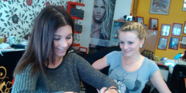 Profesionální střih vlasů s možností melíru či barvy