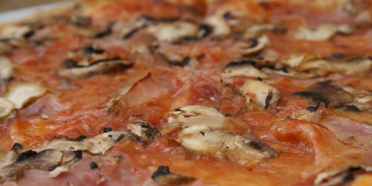 Dvě pizzy či těstoviny a 2 nealko nápoje v italské restauraci Lascala