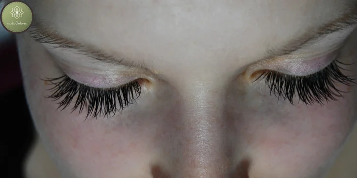 Prodloužení a zahuštění řas Diamond Lashes