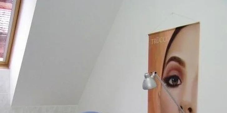 Mokrá pedikúra s relaxační masáží chodidel