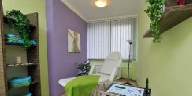 Uvolňující relaxační 30minutová masáž plosek nohou