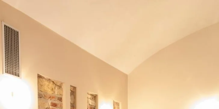 Zima v Praze v designovém hotelu Red & Blue****