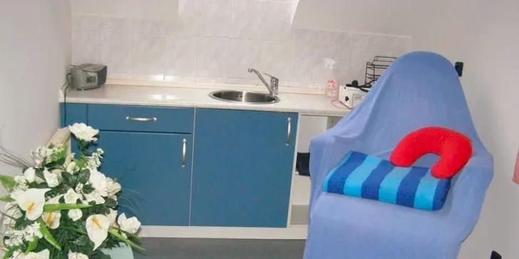 Odpočiňte si a dopřejte si celodenní hýčkání a péči ve studiu Bona Dea
