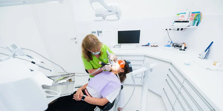 Zverte sa do šikovných rúk špičkovej dentálnej hygieničky v Dent32