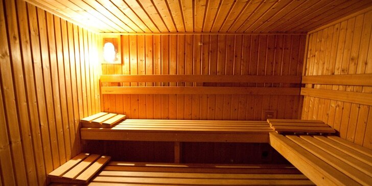 2 hodiny v privátní vířivce a sauně pro dva