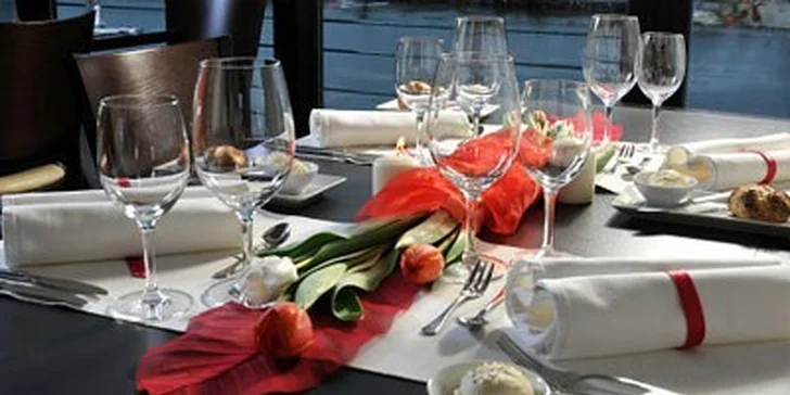 Jakékoli jídlo a nealko v oblíbené restauraci Port62
