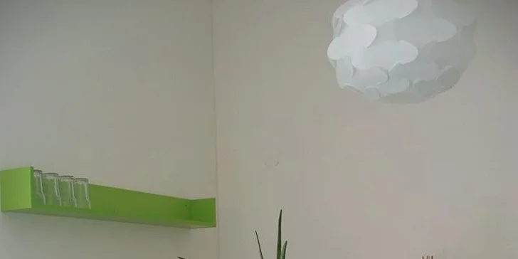 Ošetření pleti s hloubkovou diagnostikou a líčením