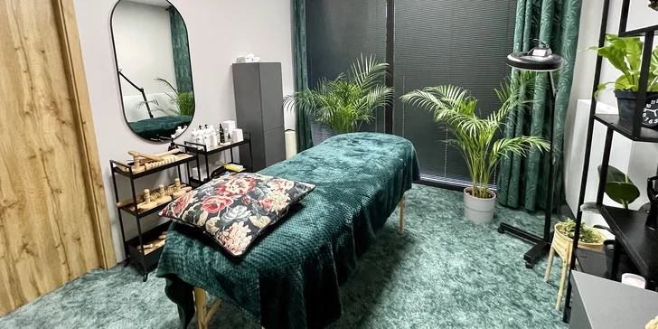V krásně zařízeném salonu budete relaxovat 60, 90 nebo 120 minut. 