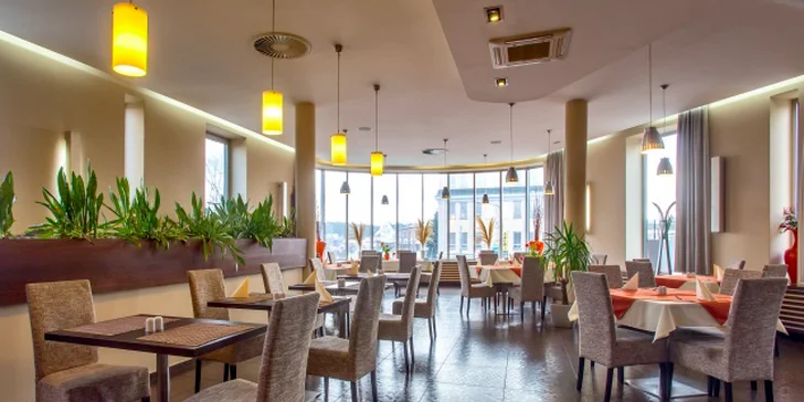 Restauraci najdete na adrese Zborovská 18. 