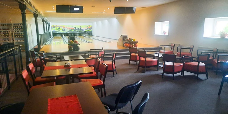 Koupit můžete voucher i s hraním bowlingu.