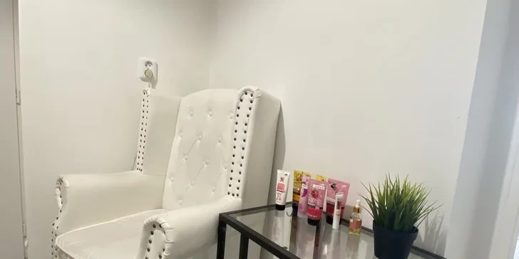 Těšte se na klasickou, anticelulitidní, aroma, lymfatickou nebo relaxační masáž.