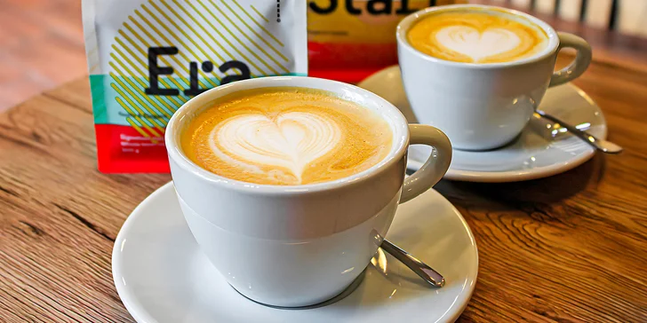 Na výběr máte cappuccino, latte, flat white nebo batch brew.
