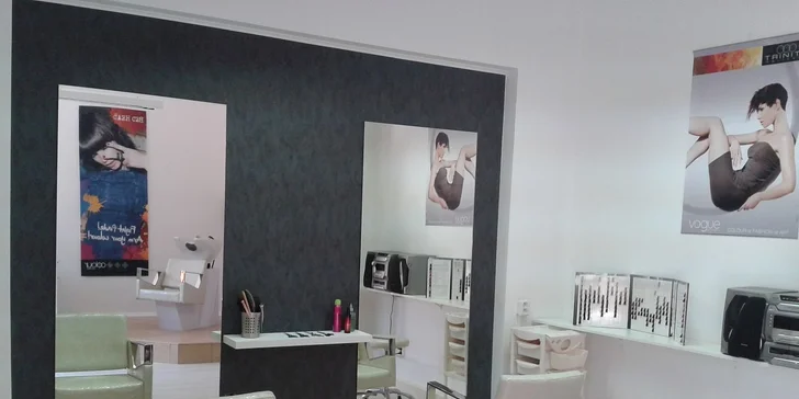 Salón CAPILLUS