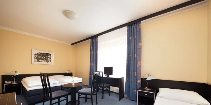 Přijeďte i s dětmi, v hotelu jsou také tří a čtyřlůžkové pokoje.