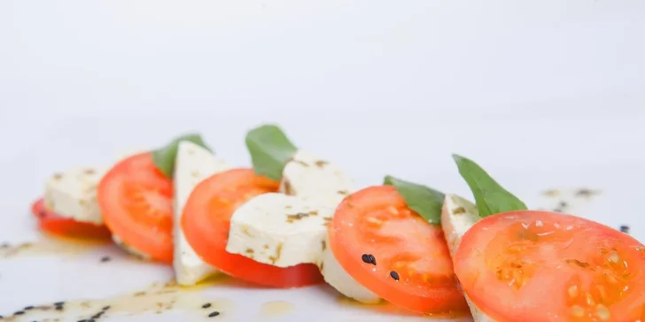 Veganská hostina o 5 chodech pro dva v LoVeg