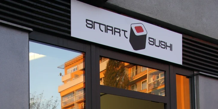 24 či 50 ks sushi s sebou ze Smart Sushi na Proseku