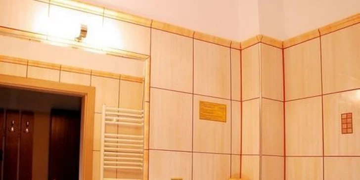 Romantická noc pro dva včetně 5chodové večeře