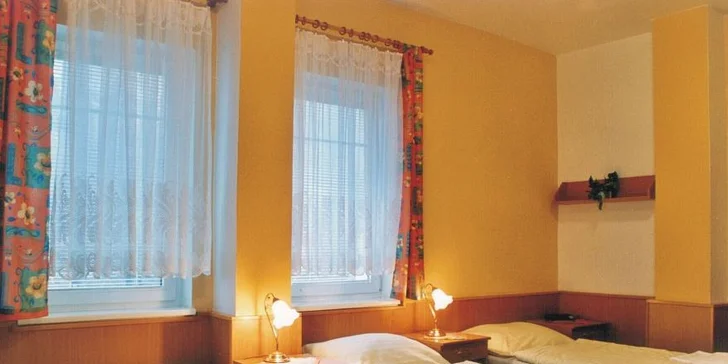 Romantická noc pro dva včetně 5chodové večeře