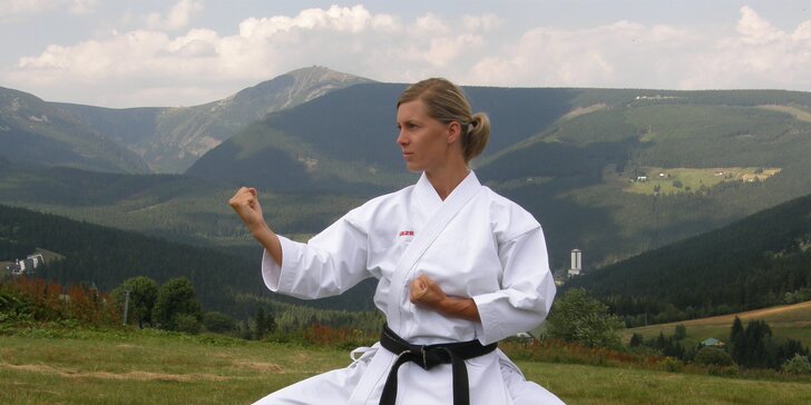 Karate/ Sebeobrana pro ženy i muže - 8 vstupů