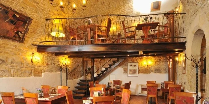 2 pizzy a 2 nealko nápoje v restauraci Vabene