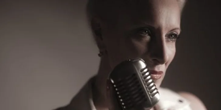 Renata Drössler - Chanson Mon Amour