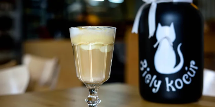 1x Káva so zmrzlinou - Cafe Latte
