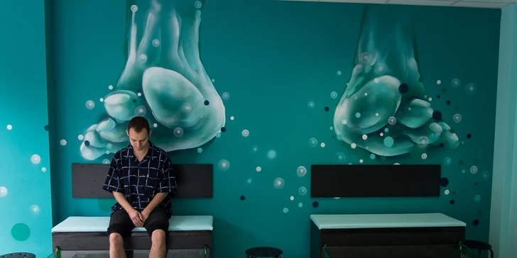 Relaxace pro nohy či ruce v koupeli s rybkami Garra Rufa