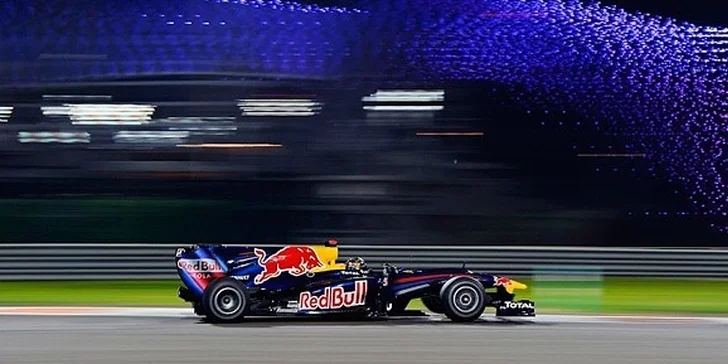 Letecký zájezd na kvalifikaci F1 Velká cena Abú Dhabí