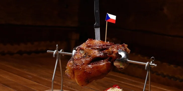 400g pečené koleno - celé bez kosti