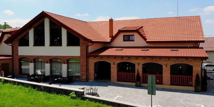 Romantický pobyt v krásnom prostredí Penziónu Sivý Kameň*** v Podhradí