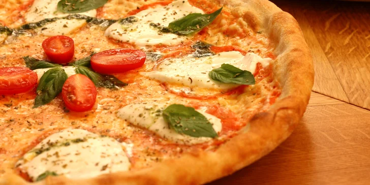 Pizza Margherita nebo 1 až 2 pizzy podle vlastního výběru z 8 druhů