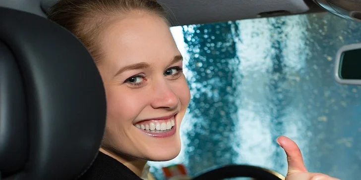 Čištění interiérů automobilů