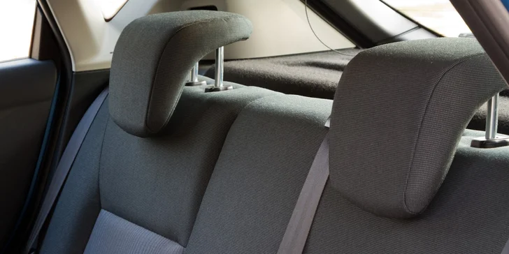 Čištění interiérů automobilů