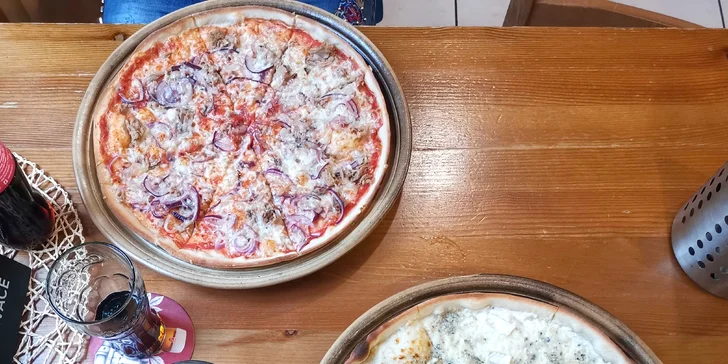 Stačí si vše hodinu předem objednat a pizza na vás pak bude čekat na pobočce v ul. Bedřicha Smetany.