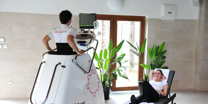 Cvičení ve VacuShape v BodyBrí Studiu