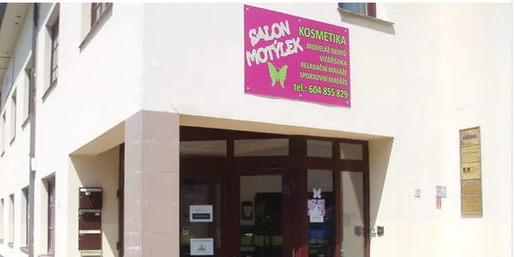 Mokrá pedikúra s perličkovou lázní