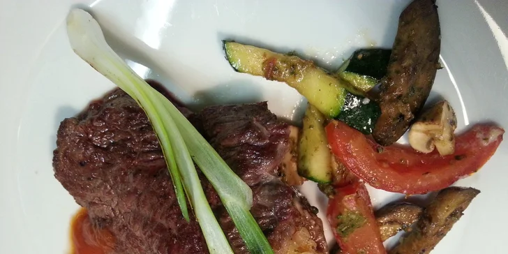 4chodové menu s rumpsteakem či lososem pro dva