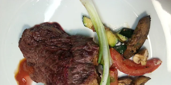 4chodové menu s rumpsteakem či lososem pro dva