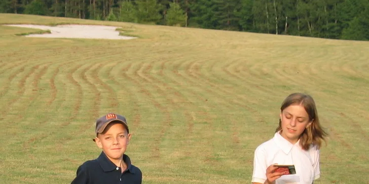 Individuální nebo skupinová lekce golfu s trenérem včetně vybavení. Vykročte do světa golfu na hřišti GC Ještěd. Sleva až 60 %.
