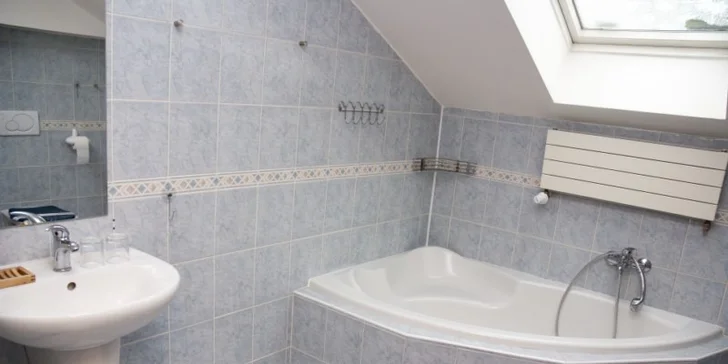 Až 8 dní v rodinném hotelu v Jizerkách: denně snídaně a jednou večeře