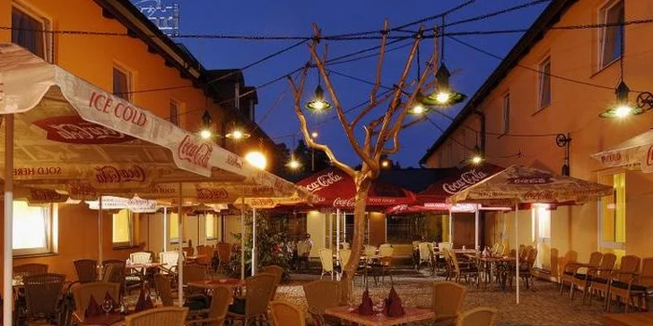 Ubytování s polopenzí v Jihlavě na 3-4 dny pro dva. Luxusní 4* hotel kousek od aquaparku, krásná ZOO, jihlavské podzemí, cyklistika nebo výlet do Telče!