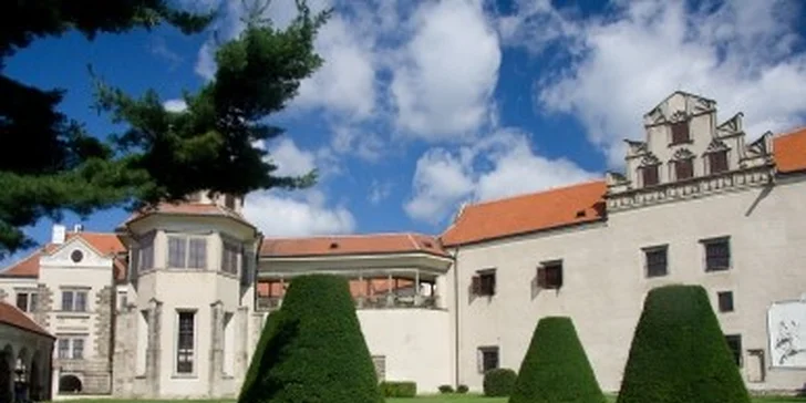 Ubytování s polopenzí v Jihlavě na 3-4 dny pro dva. Luxusní 4* hotel kousek od aquaparku, krásná ZOO, jihlavské podzemí, cyklistika nebo výlet do Telče!