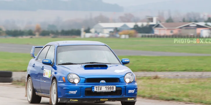 6 kol v Subaru Impreza WRX STI na okruhu v Dlouhé Lhotě