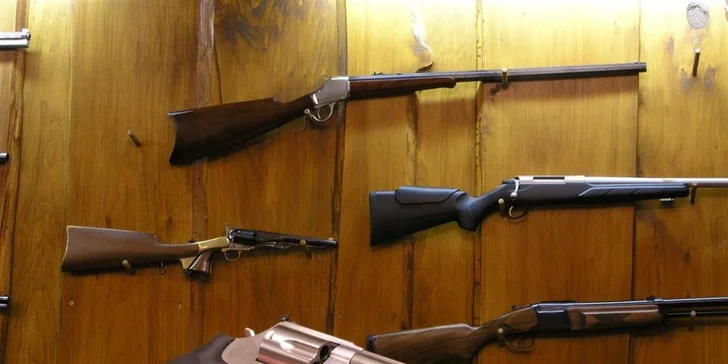 Zážitek na střelnici ve westernovém i military stylu