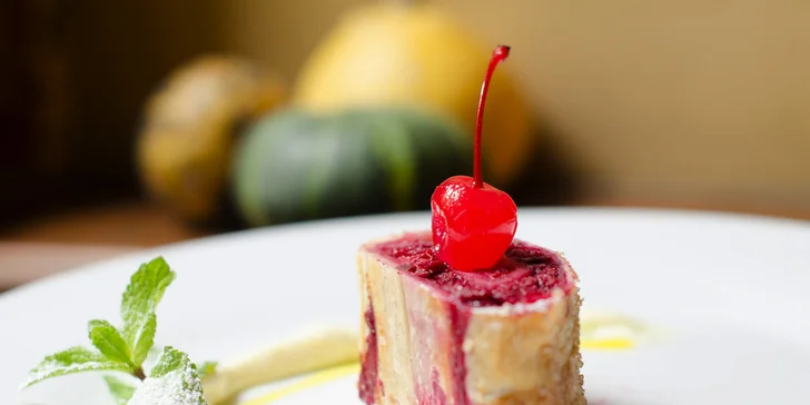Exkluzivní 6chodové kachní menu pro 2 osoby v restauraci U Modré kachničky II.