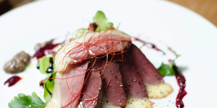 Exkluzivní 6chodové kachní menu pro 2 osoby v restauraci U Modré kachničky II.
