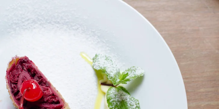 Exkluzivní 6chodové kachní menu pro 2 osoby v restauraci U Modré kachničky II.
