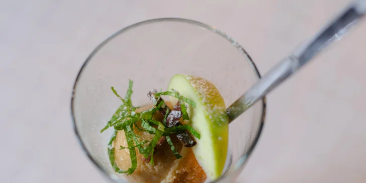 Exkluzivní 6chodové kachní menu pro 2 osoby v restauraci U Modré kachničky II.