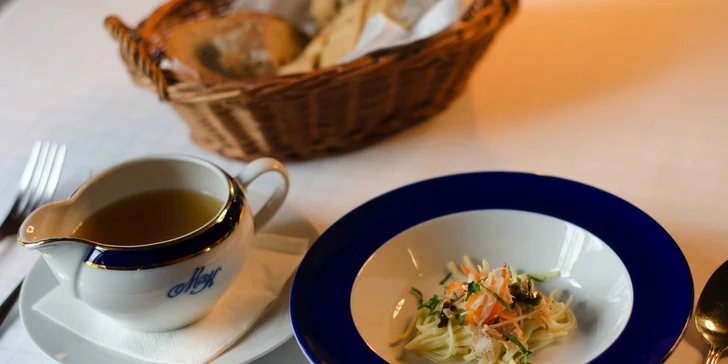 Exkluzivní 6chodové kachní menu pro 2 osoby v restauraci U Modré kachničky II.
