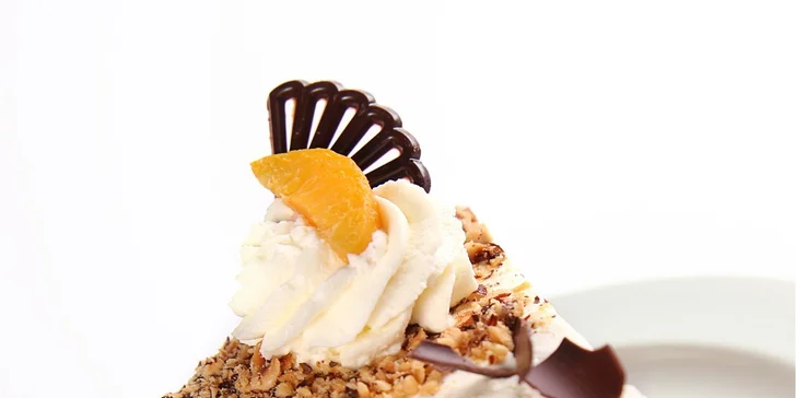 Káva a dort dle výběru pro dva v tradiční a stylové Kavárně Obecní dům